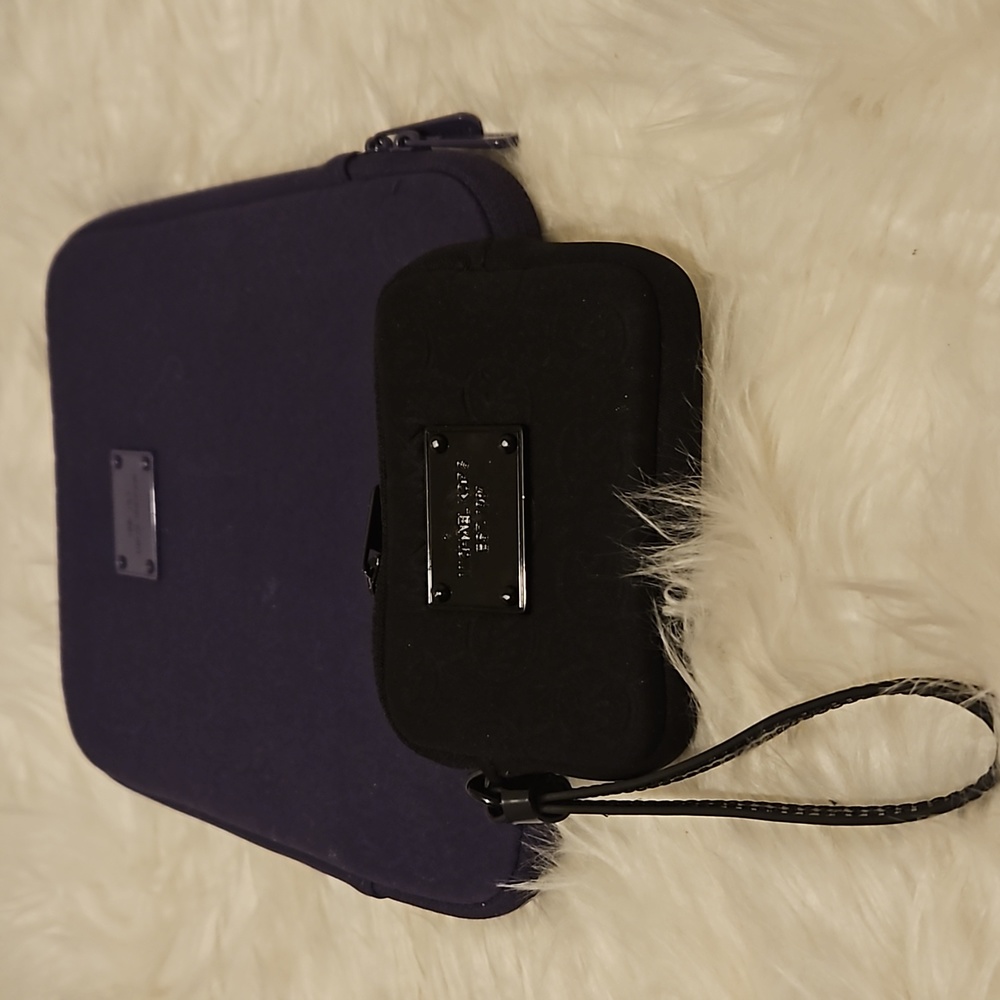 NWOT Neoprene Zipper iPad Tablet Case and accessories case.
